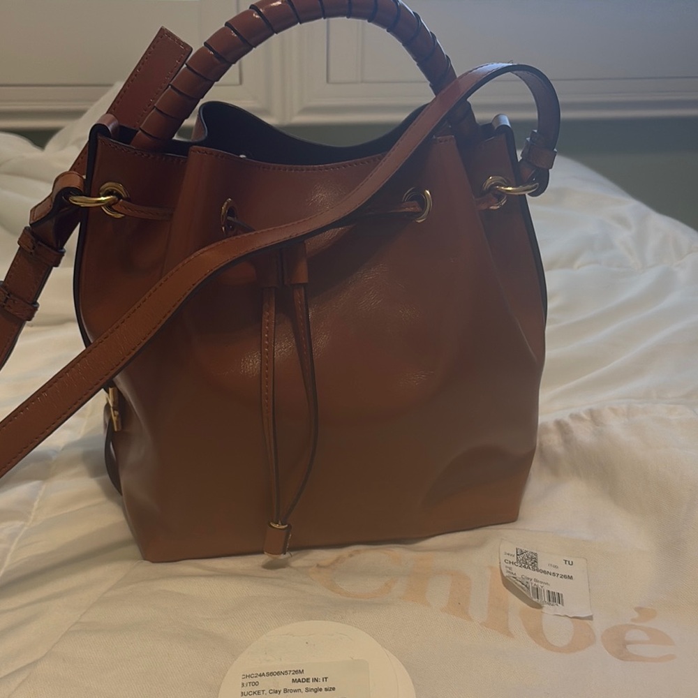 Chloe Tan Leather Drawstring Shoulder Bucket Bag w/shoulder bag strap